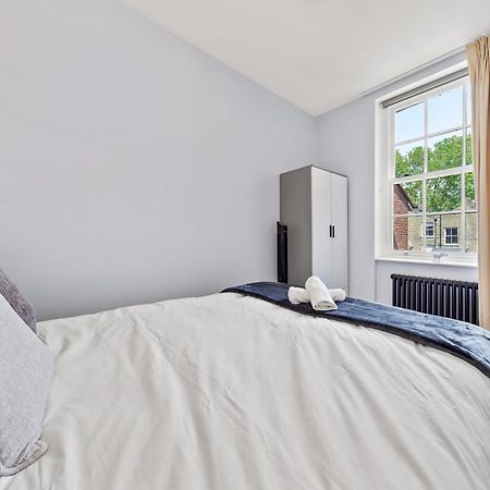 Stylish 2 Bedroom Apartment In Westminster Sleeps 5 With Ac Лондон Экстерьер фото