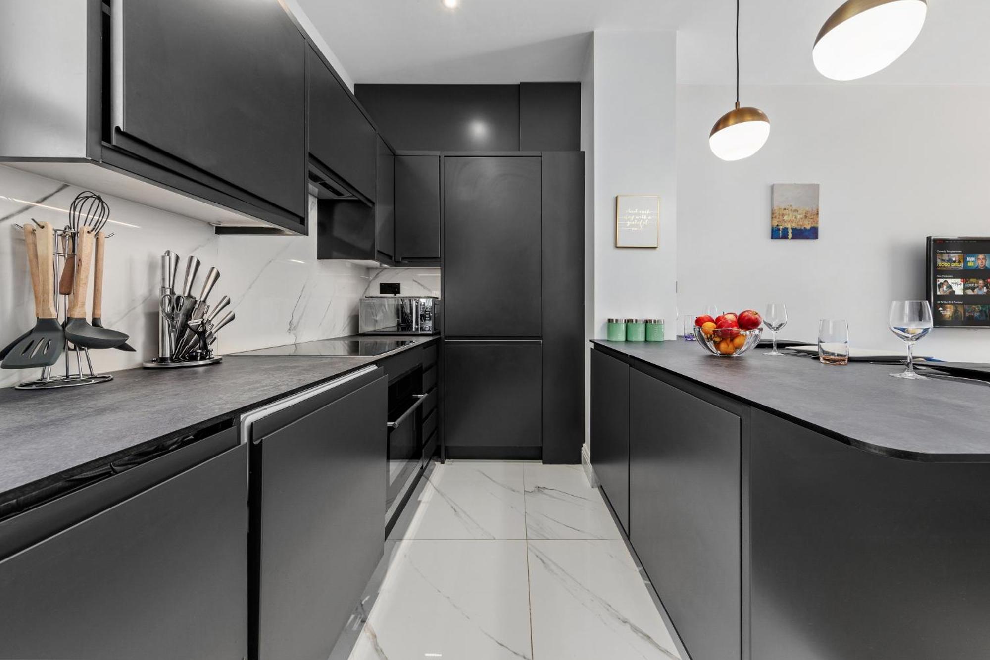 Stylish 2 Bedroom Apartment In Westminster Sleeps 5 With Ac Лондон Экстерьер фото