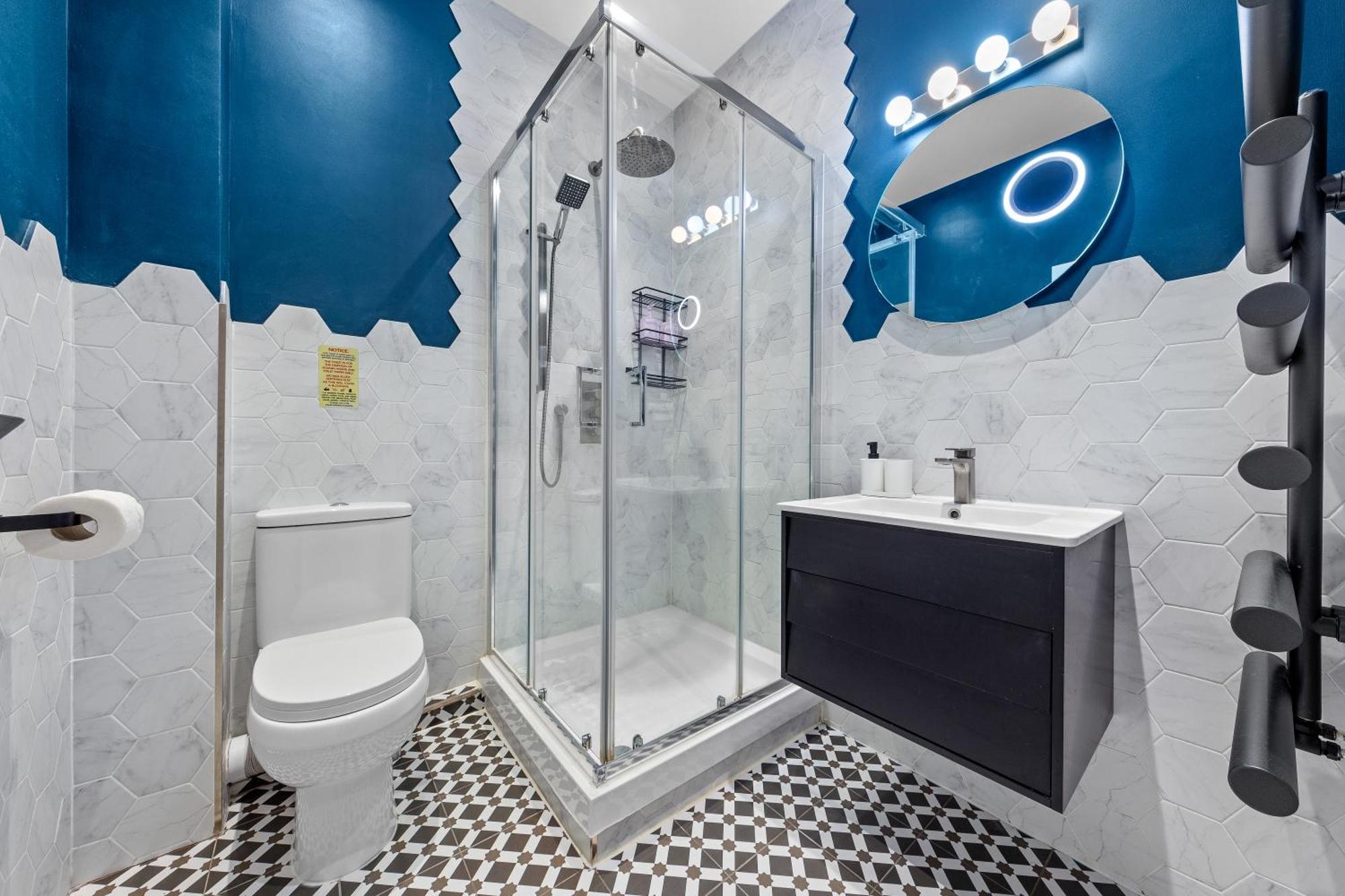 Stylish 2 Bedroom Apartment In Westminster Sleeps 5 With Ac Лондон Экстерьер фото
